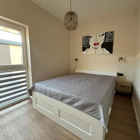 New Apartment, Great Location Apartment *
